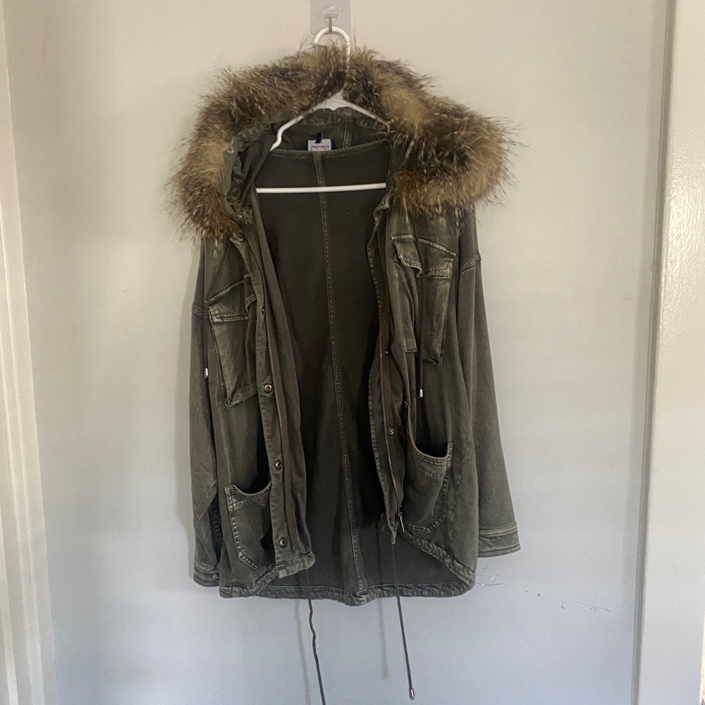 Splendid Dune Faux Fur Trim Cargo Anorak Jacket in Vintage Army size Small - Picture 6 of 11